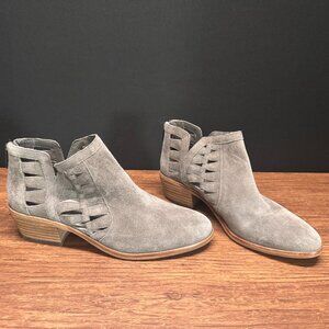 Vince Camuto Gray Suede Cutout Booties Women’s 9M